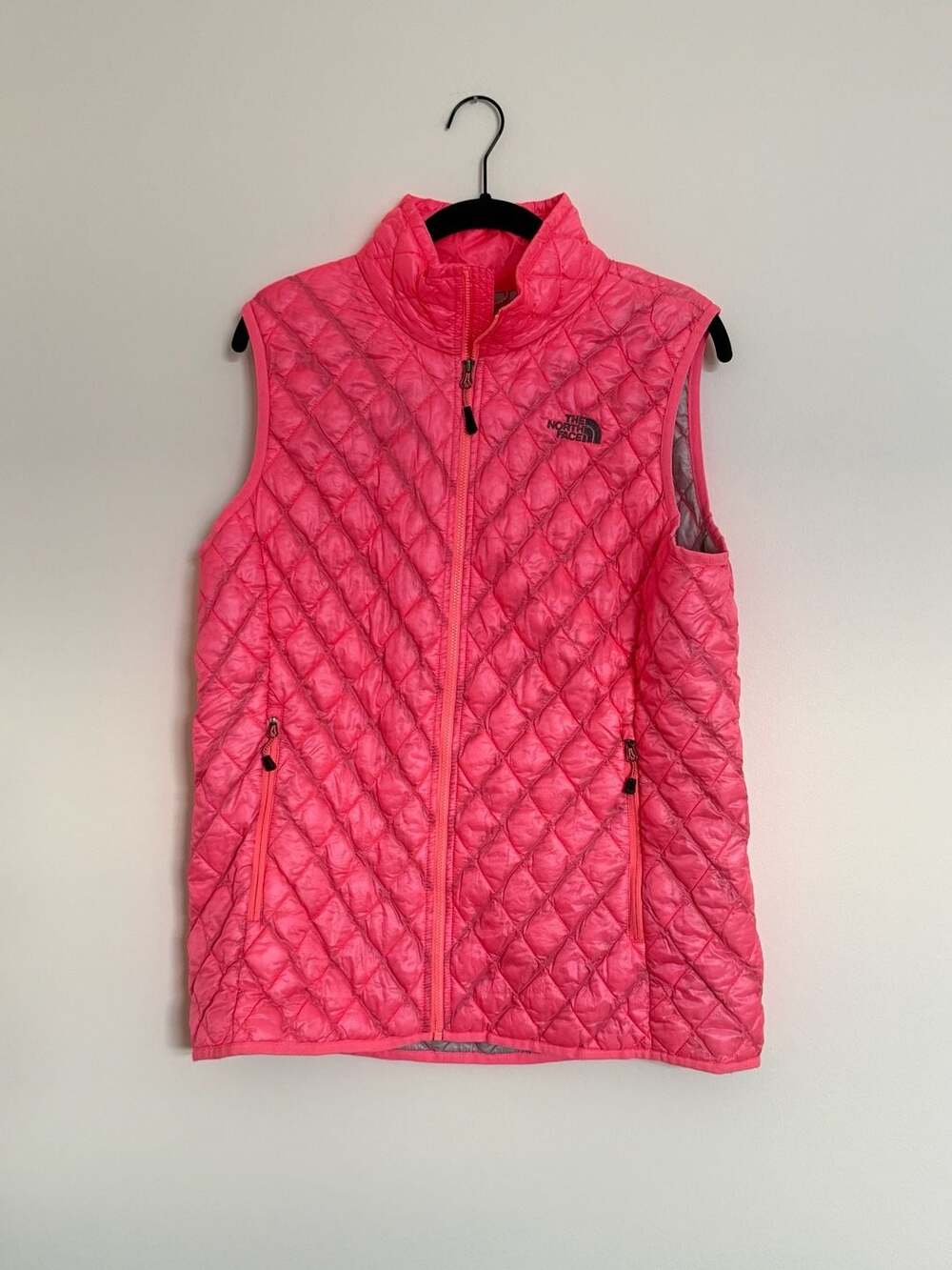 The North Face ThermoBall Quilted Puffer Vest Women's Size L Coral Pink